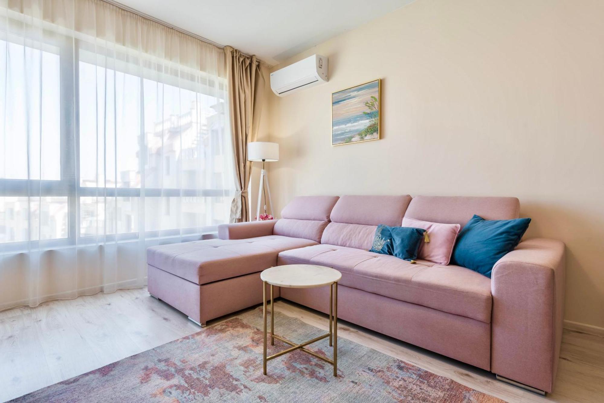 Blue Lagoon Seafront Apartments Varna Bagian luar foto